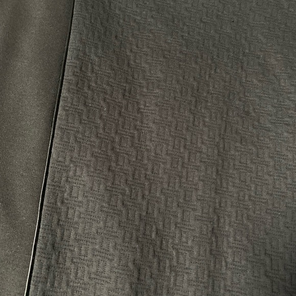 Black skirt 🖤 - Picture 6 of 7